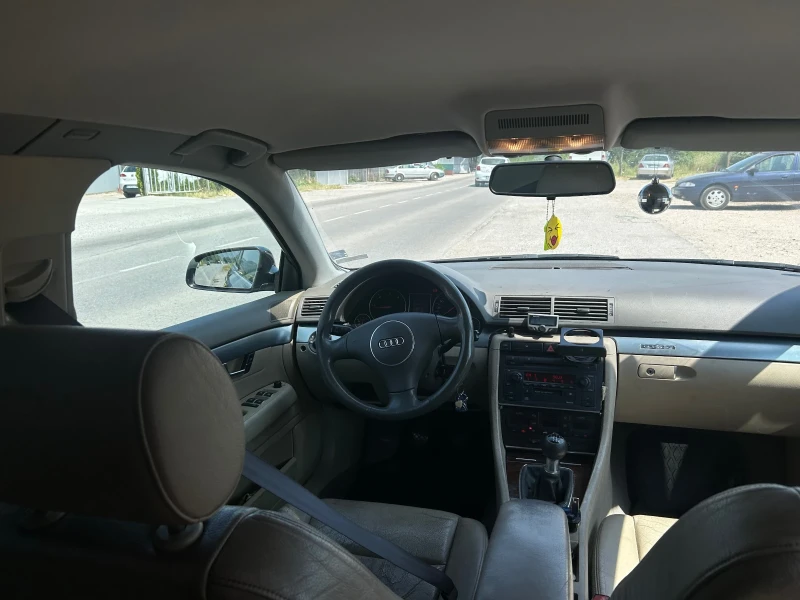 Audi A4 2.5 TDI, снимка 6 - Автомобили и джипове - 52868631