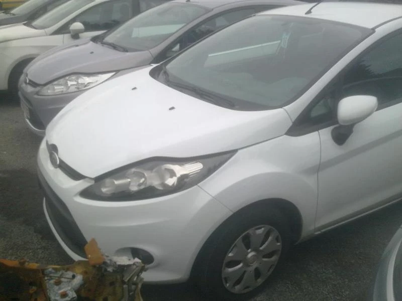 Ford Fiesta 1.4/1.6 TDCi . , снимка 8 - Автомобили и джипове - 22356973