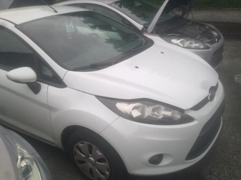 Ford Fiesta 1.4/1.6 TDCi . , снимка 2 - Автомобили и джипове - 22356973