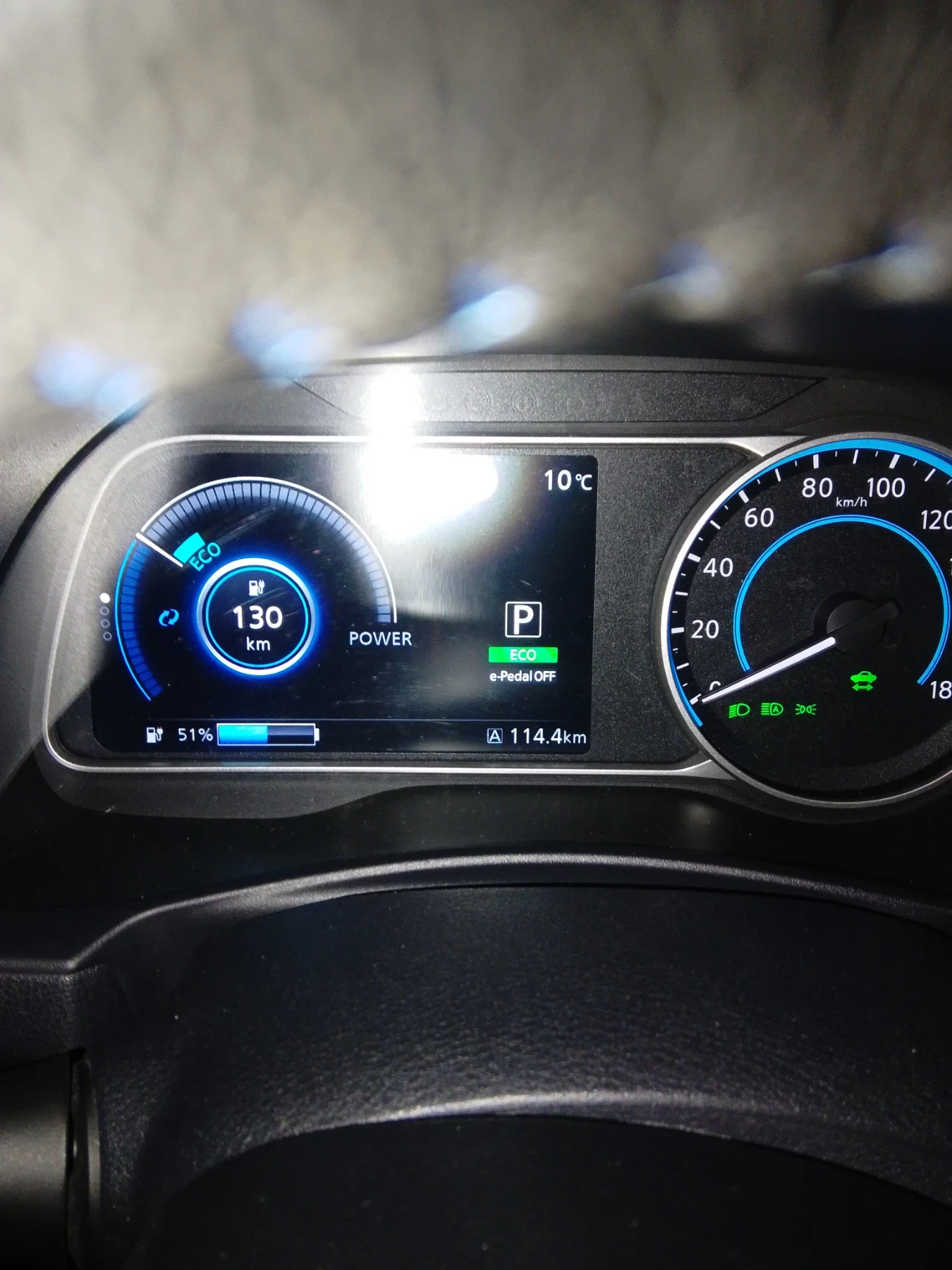 Nissan Leaf   - изображение 4
