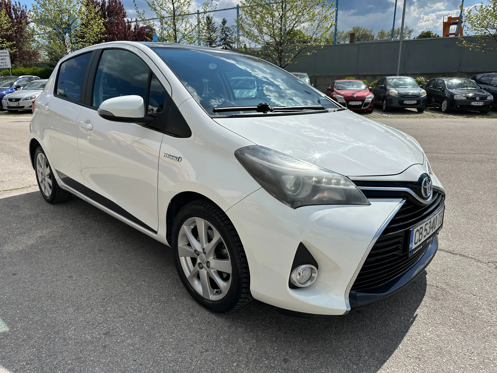Toyota Yaris 1.5 Hybrid - изображение 6