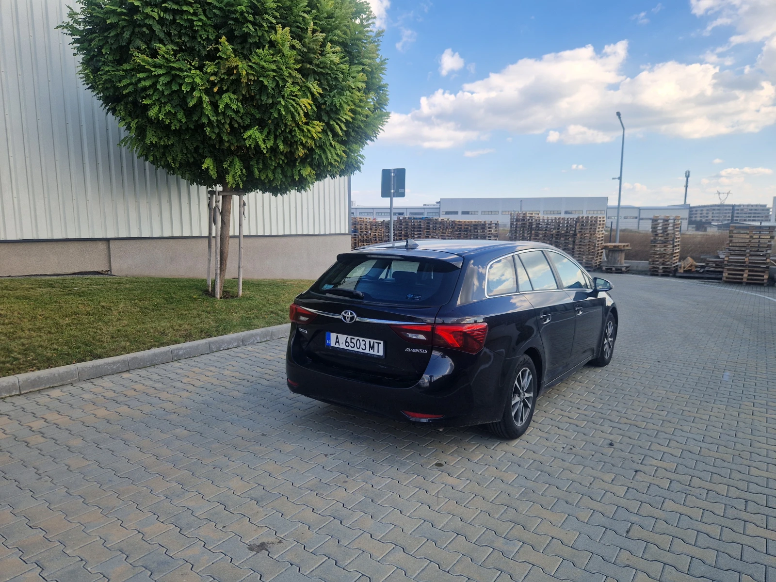 Toyota Avensis  - изображение 3