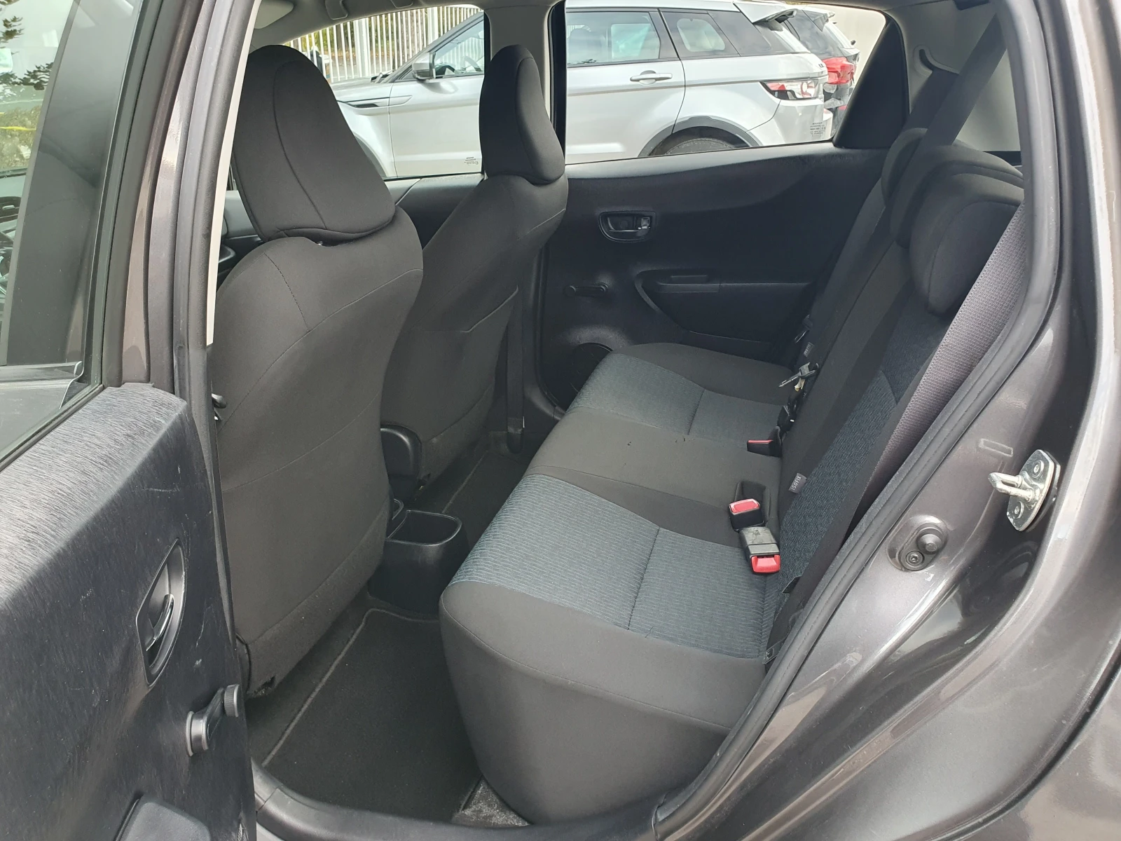 Toyota Yaris 1.3/99KS. | Mobile.bg — изображение 11