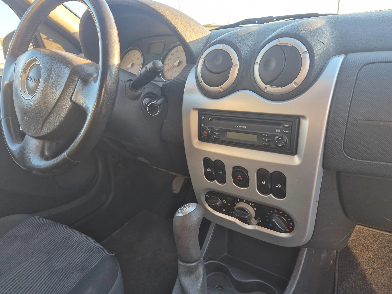 Dacia Logan 1.6MPI - FACELIFT - изображение 5