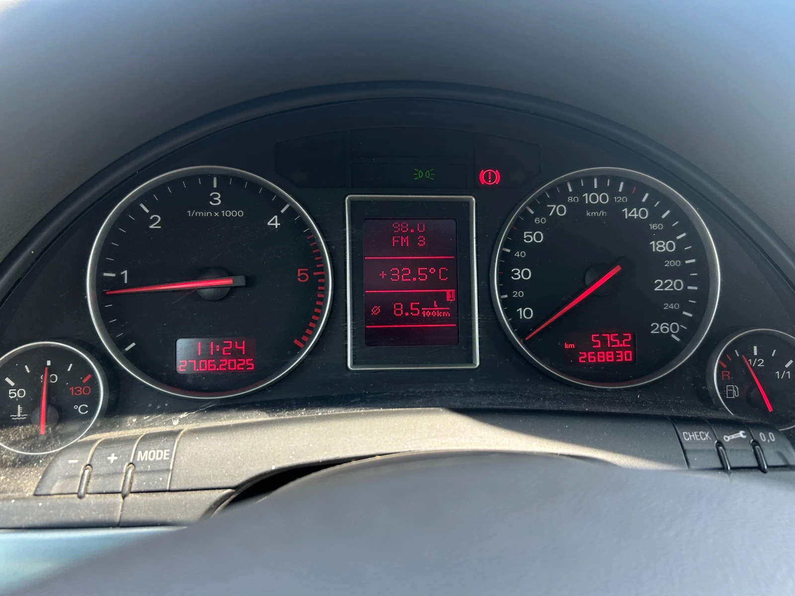 Audi A4 2.5 TDI - изображение 9