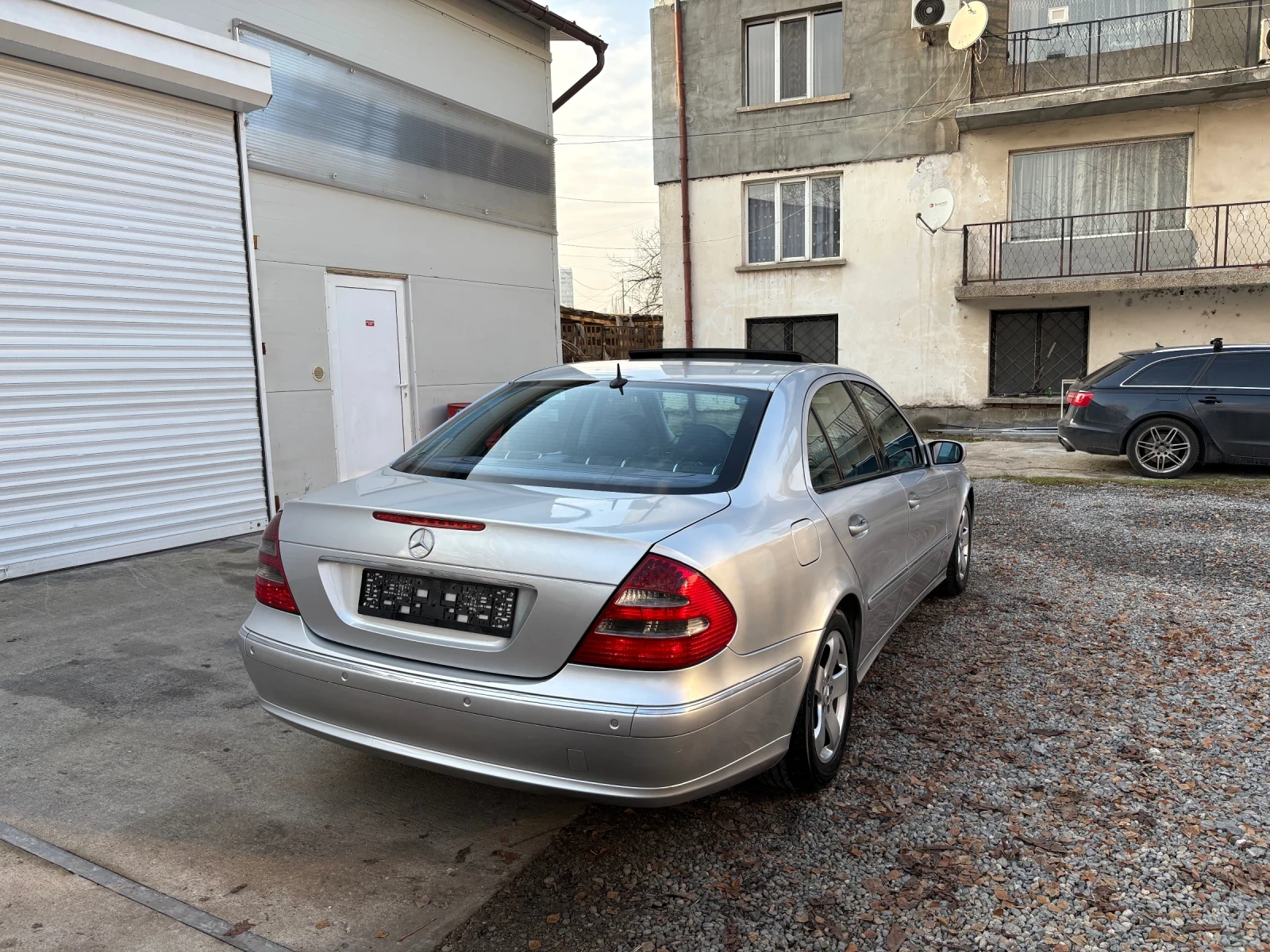 Mercedes-Benz E 270 2.7 CDI АВТОМАТИК НОВ ВНОС НА ПРУЖИНИ  - изображение 3