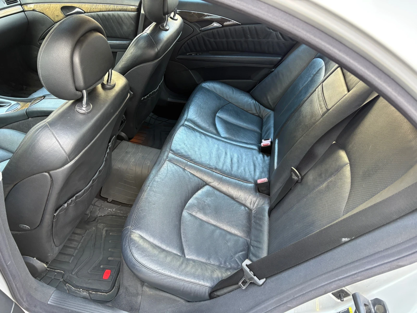 Mercedes-Benz E 270 2.7 CDI АВТОМАТИК НОВ ВНОС НА ПРУЖИНИ  - изображение 10