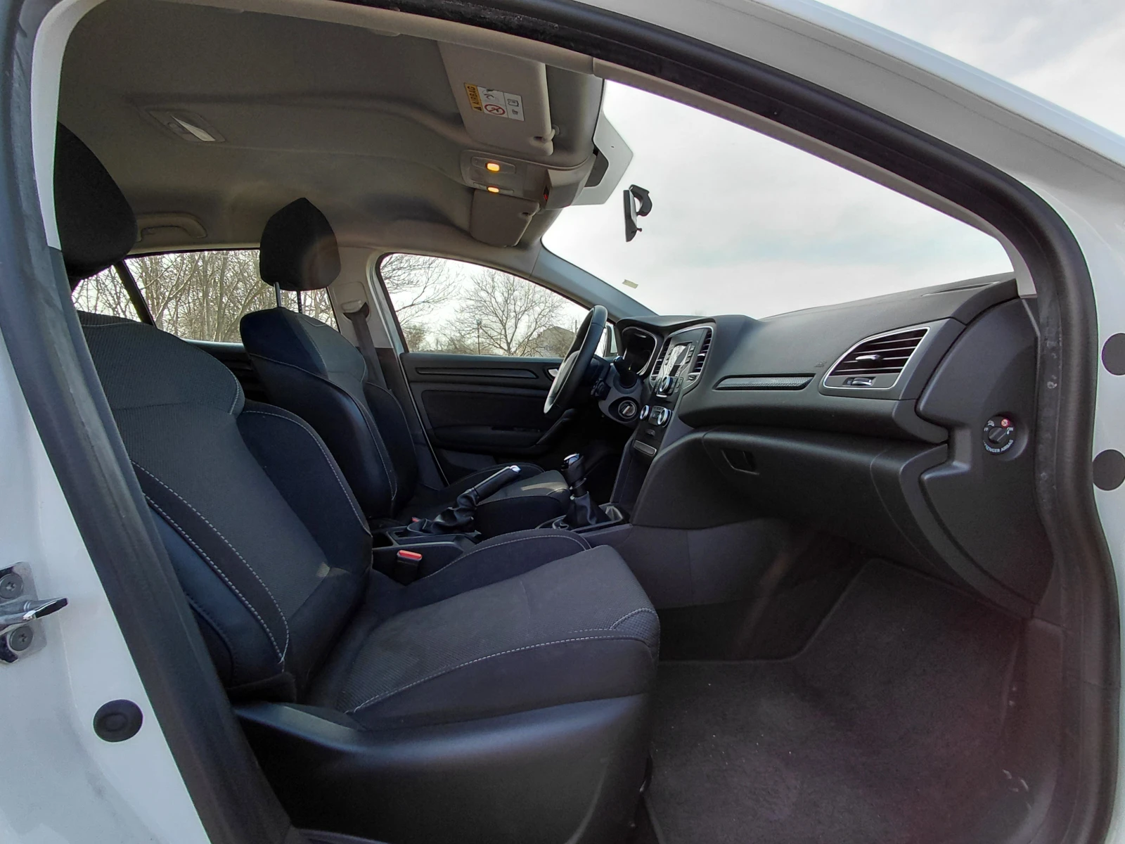 Renault Megane 1.5 dCi/90к.с/Life, снимка 13 - Автомобили и джипове - 53720778