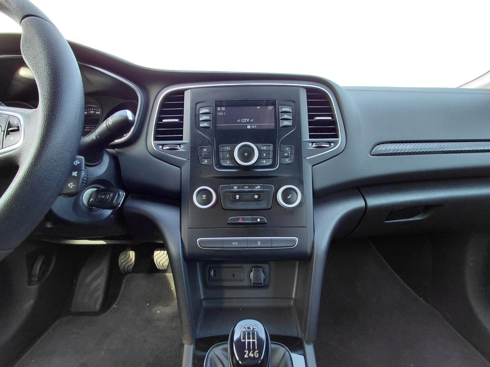 Renault Megane 1.5 dCi/90к.с/Life, снимка 11 - Автомобили и джипове - 53720778