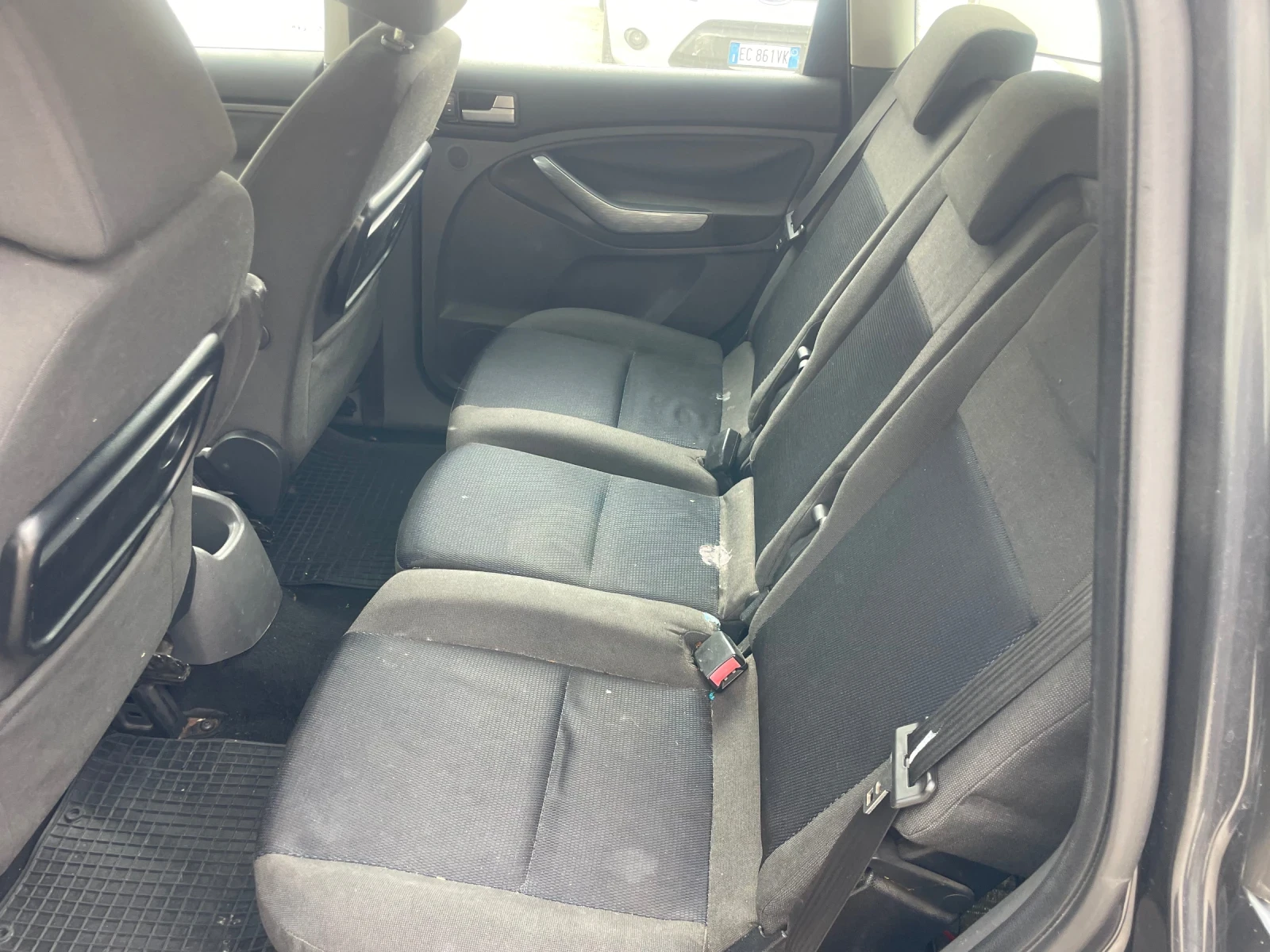 Ford C-max 1.6 TDCi 110 CV Titanium DPF (80 kw), снимка 6 - Автомобили и джипове - 53834661