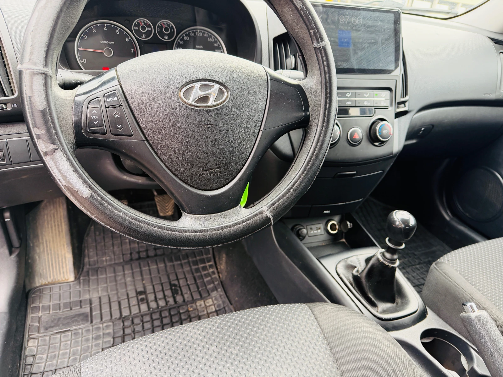 Hyundai I30 1.4 FACELIFT, снимка 4 - Автомобили и джипове - 54060573