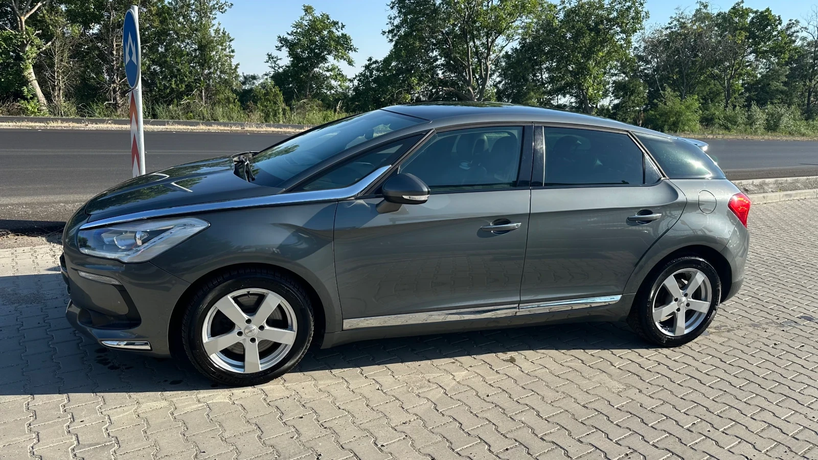 DS DS 5 Автомат Нави Лед Кожа Панорама , снимка 2 - Автомобили и джипове - 54083283