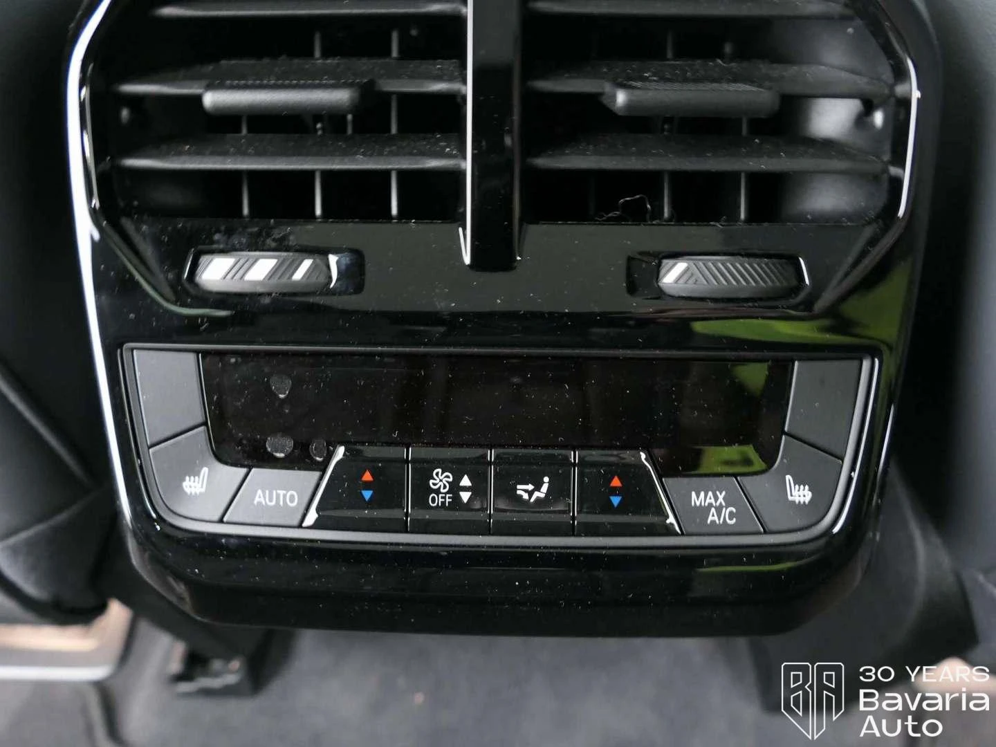 BMW iX 50 xDrive Sport, снимка 15 - Автомобили и джипове - 54129822