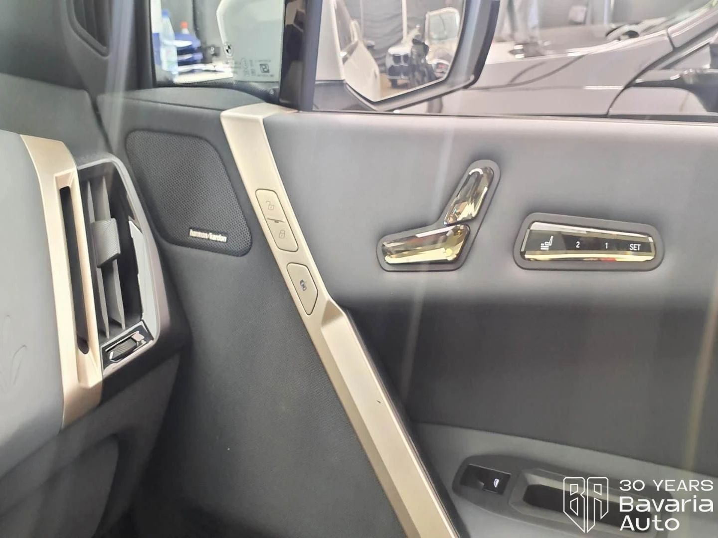 BMW iX 50 xDrive Sport, снимка 14 - Автомобили и джипове - 54129822