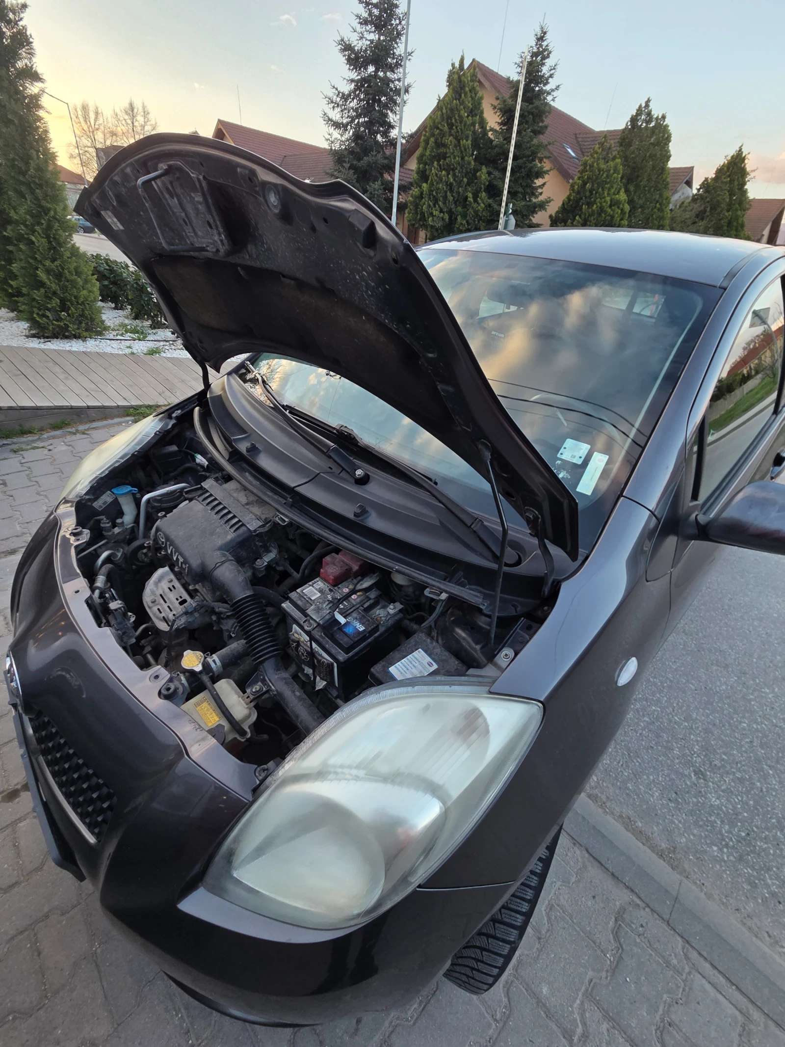 Toyota Yaris, снимка 3 - Автомобили и джипове - 54142069