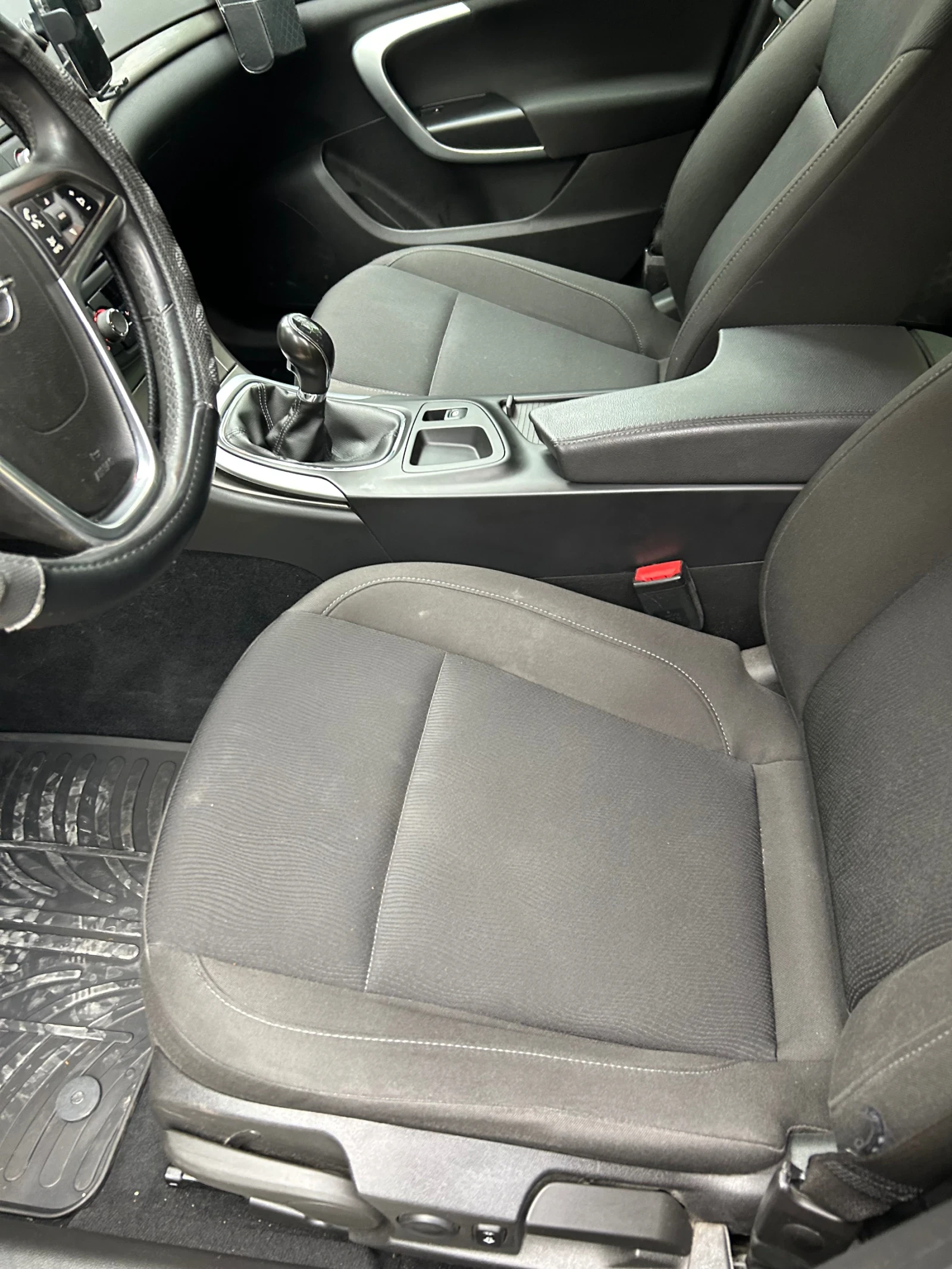 Opel Insignia, снимка 9 - Автомобили и джипове - 54350641