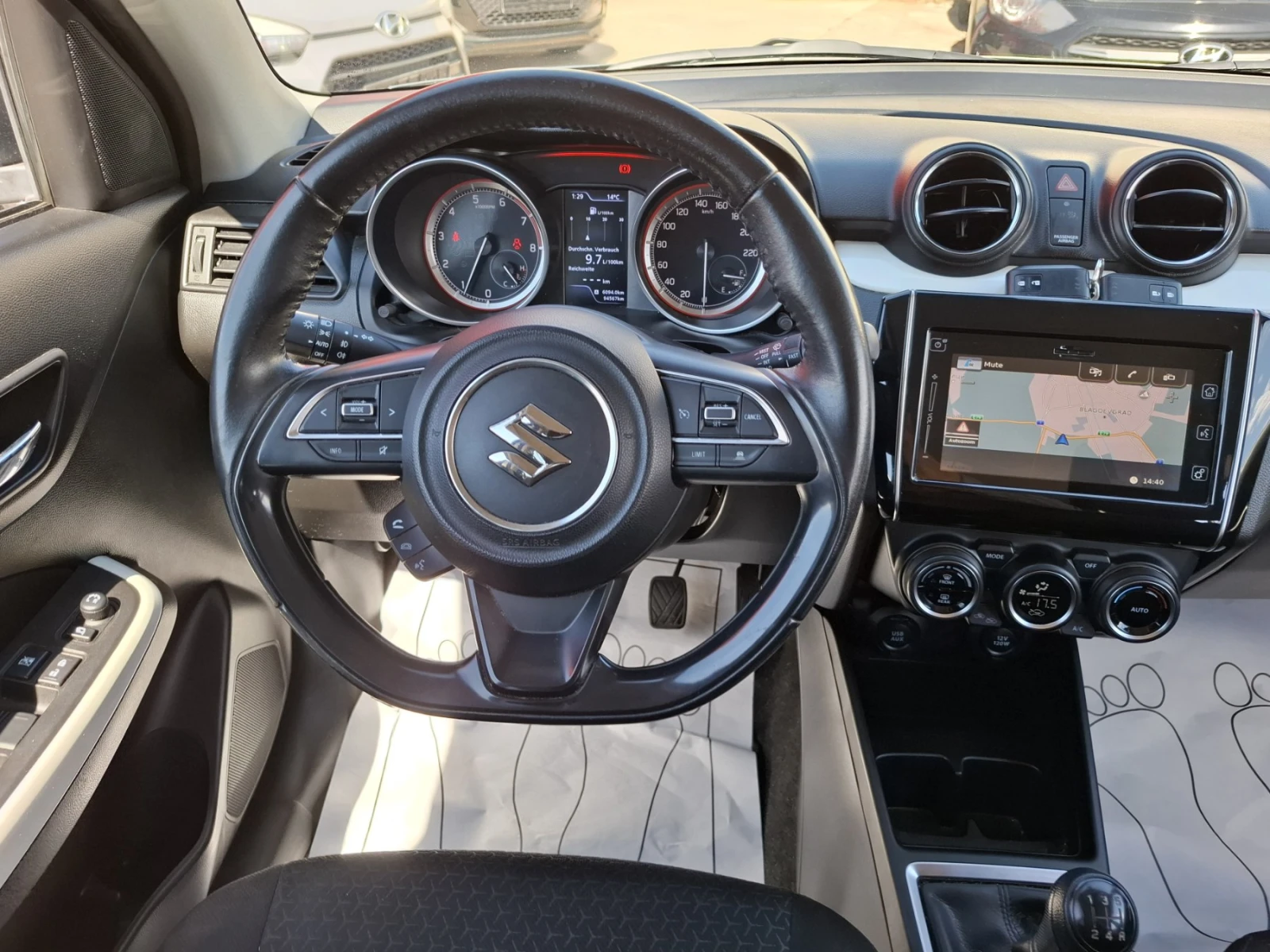 Suzuki Swift 1.2 DJ HYBRID* NAVI* CAMERA* KEYLESS* DISTRONIC | Mobile.bg � ����������� 9