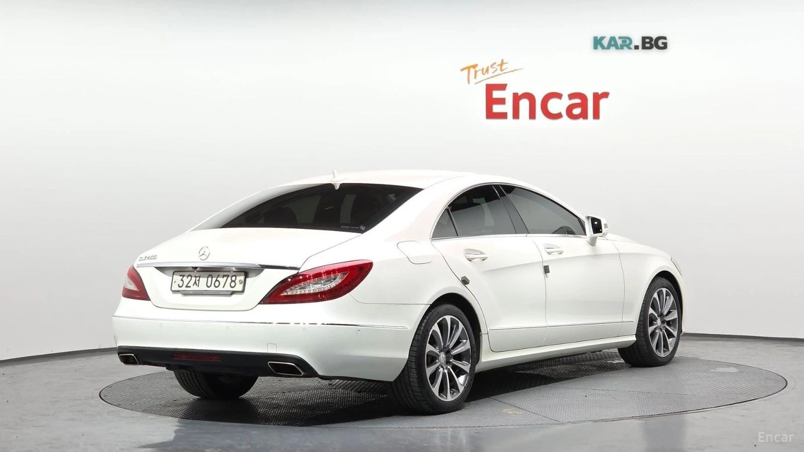 Mercedes-Benz CLS * LED* ПАНО* KEYLESS* Camera* ПОДГРЕВ* , снимка 2 - Автомобили и джипове - 55100399