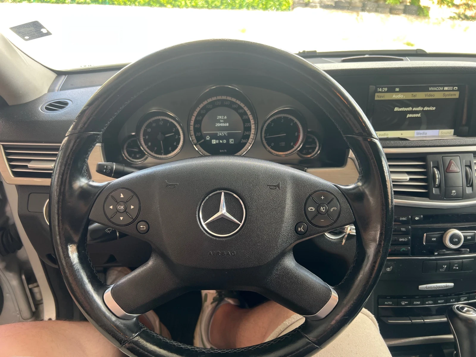 Mercedes-Benz E 220, снимка 10 - Автомобили и джипове - 55130924