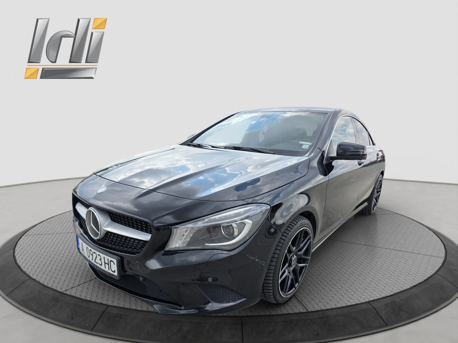 Mercedes-Benz CLA 220 CDI AMG, снимка 2 - Автомобили и джипове - 55184276