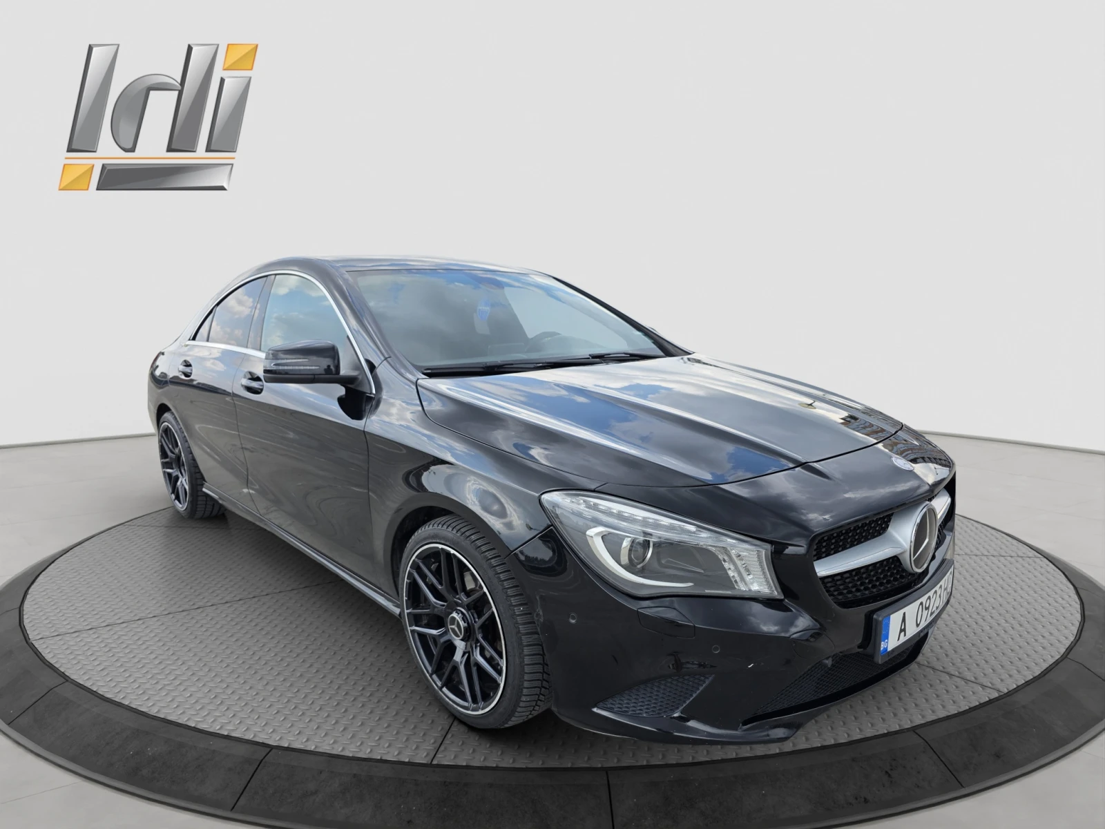 Mercedes-Benz CLA 220 CDI AMG, снимка 8 - Автомобили и джипове - 55184276