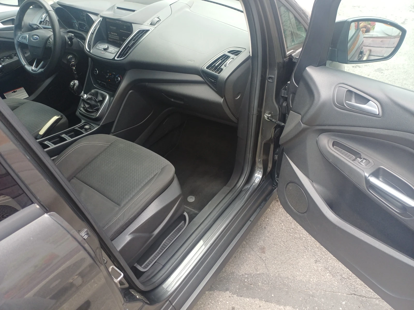 Ford C-max 1.5dci евро 6в, снимка 14 - Автомобили и джипове - 55414275