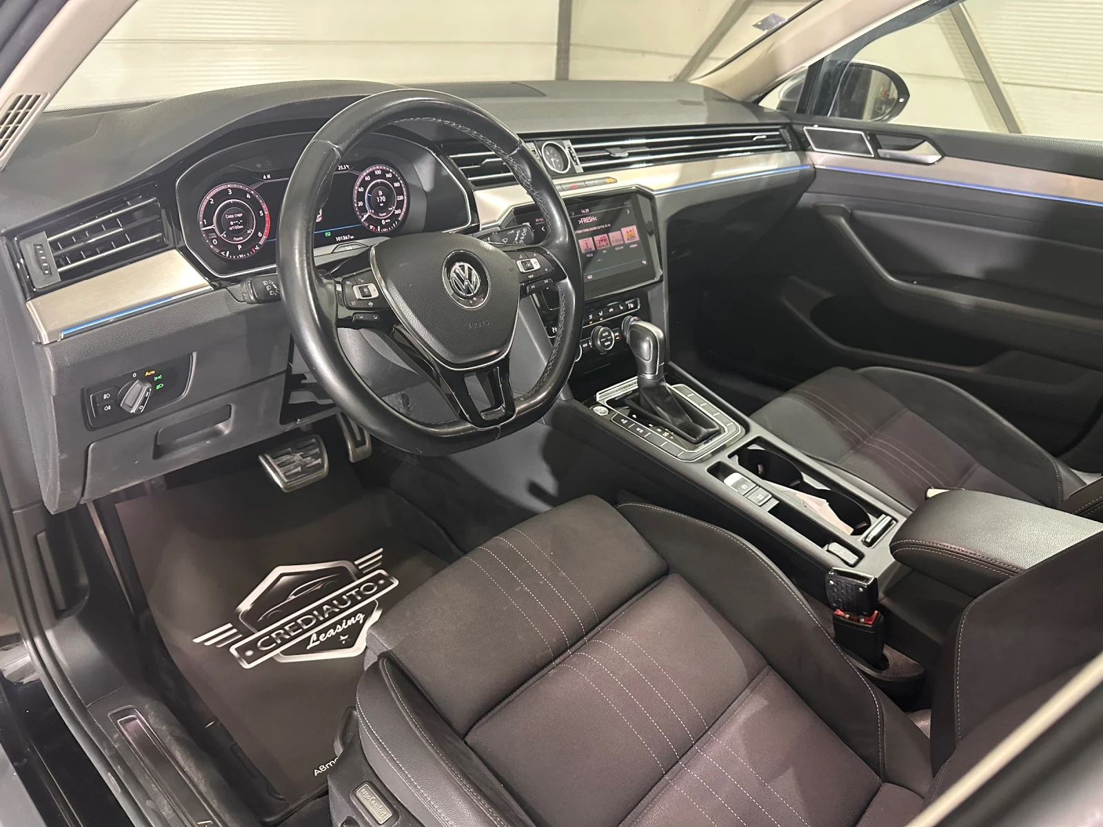 VW Passat, снимка 7 - Автомобили и джипове - 55536594