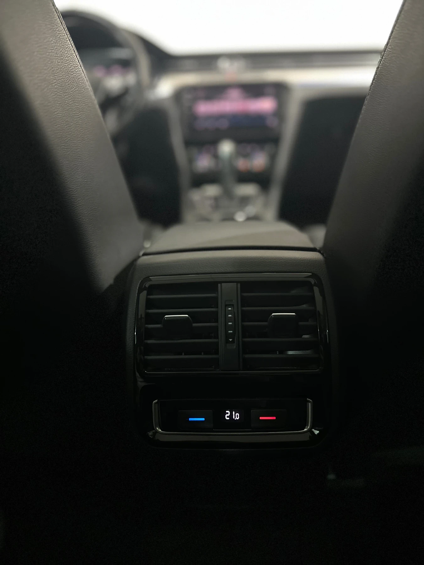 VW Passat, снимка 12 - Автомобили и джипове - 55536594