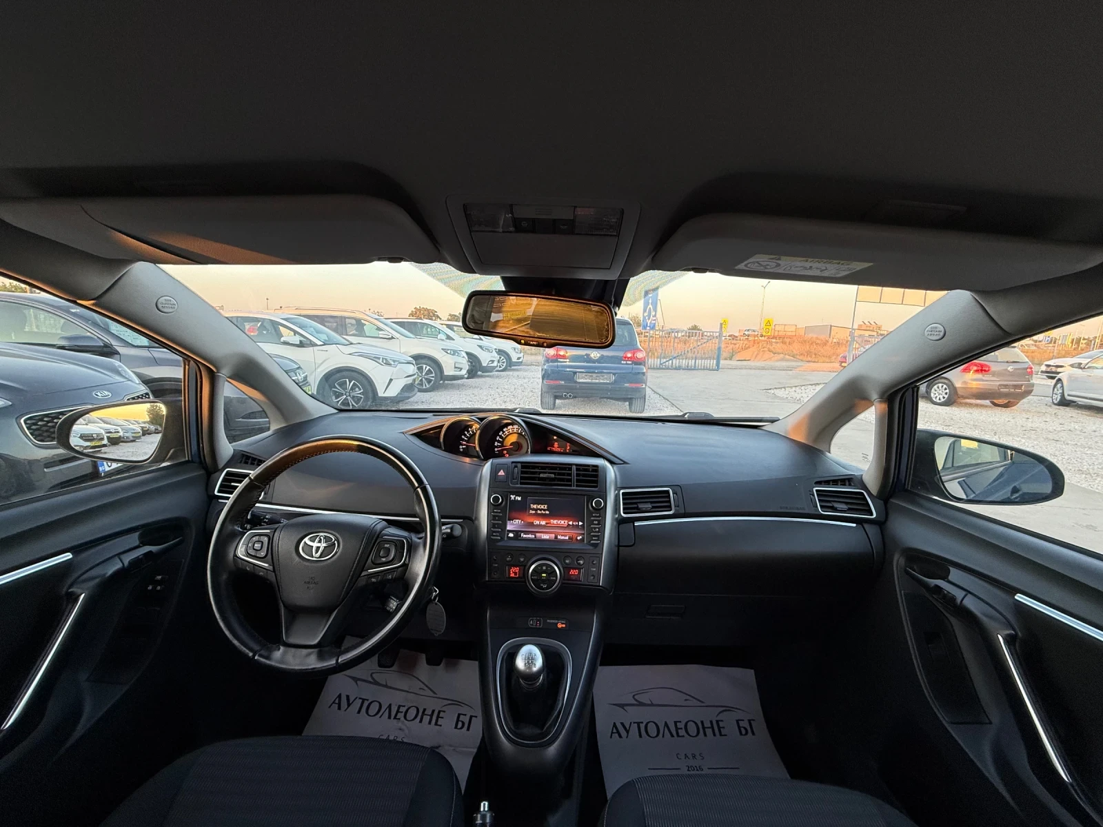 Toyota Verso 1.6 VVT-i , снимка 10 - Автомобили и джипове - 55650182