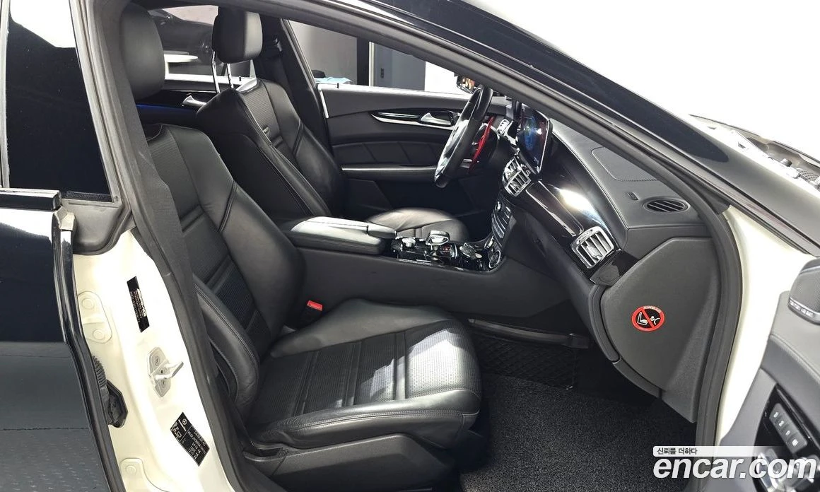 Mercedes-Benz CLS CLS63 AMG 4MATIC, снимка 11 - Автомобили и джипове - 56122369