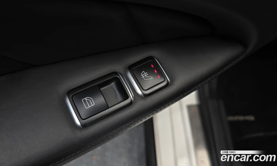 Mercedes-Benz CLS CLS63 AMG 4MATIC, снимка 16 - Автомобили и джипове - 56122369