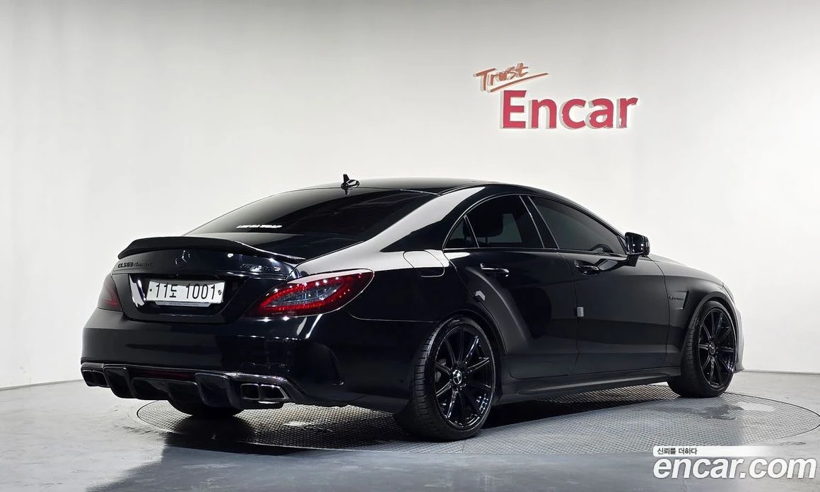 Mercedes-Benz CLS CLS63 AMG 4MATIC, снимка 2 - Автомобили и джипове - 56122369