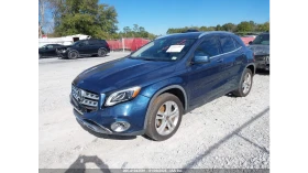  Mercedes-Benz GLA 25...