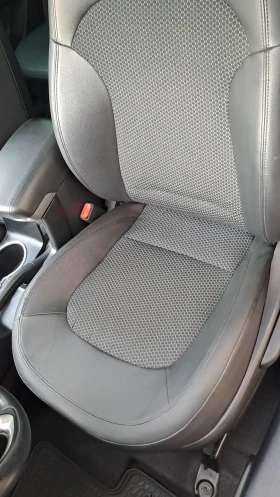 Hyundai IX35 2.0CRDI 4X4 ПАНОРАМА/KEYLESS/START-STOP/NAVI - 17999 лв. - 78552810 7