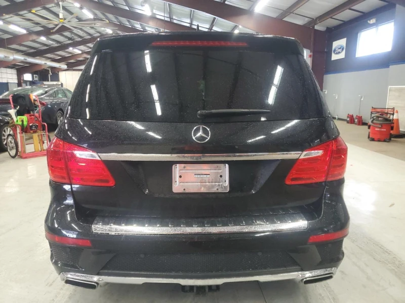 Mercedes-Benz GL 550 4MATIC, снимка 6 - Автомобили и джипове - 47779202