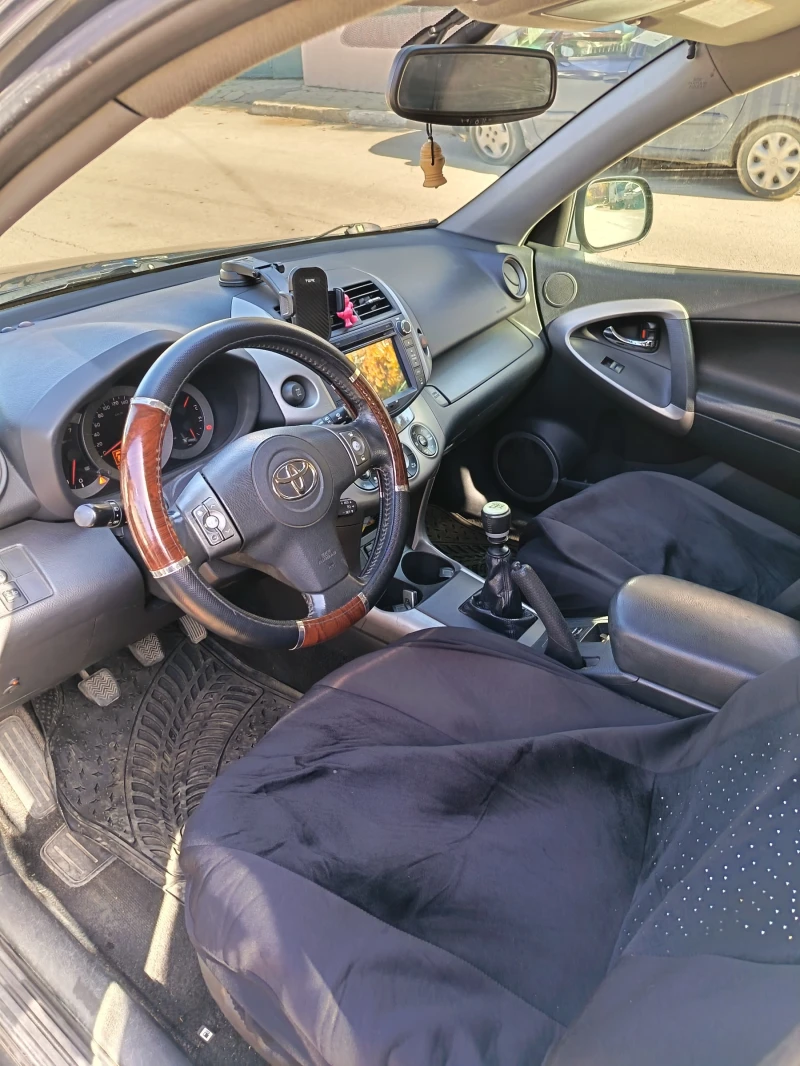Toyota Rav4 2.2 D-CAT, снимка 6 - Автомобили и джипове - 52598049