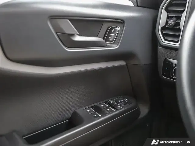 Ford Bronco Един собственик/Чист Карфакс, снимка 11 - Автомобили и джипове - 54066635