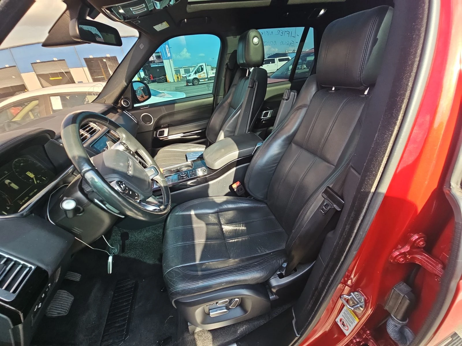 Land Rover Range rover Digital cockpit* Meridian* Обдух* Масаж* Пано - изображение 7
