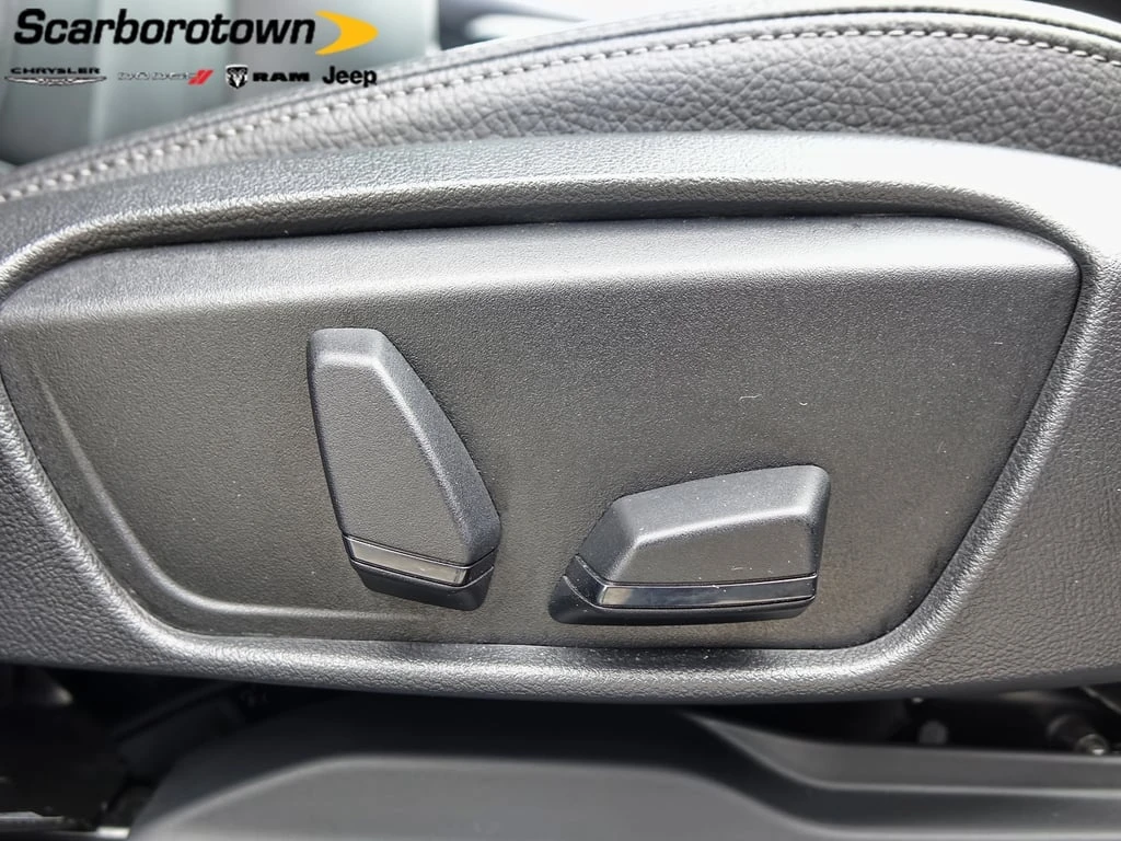 BMW X1 * xDrive28i Sports Activity Vehicle | Sunroof * CA | Mobile.bg   14