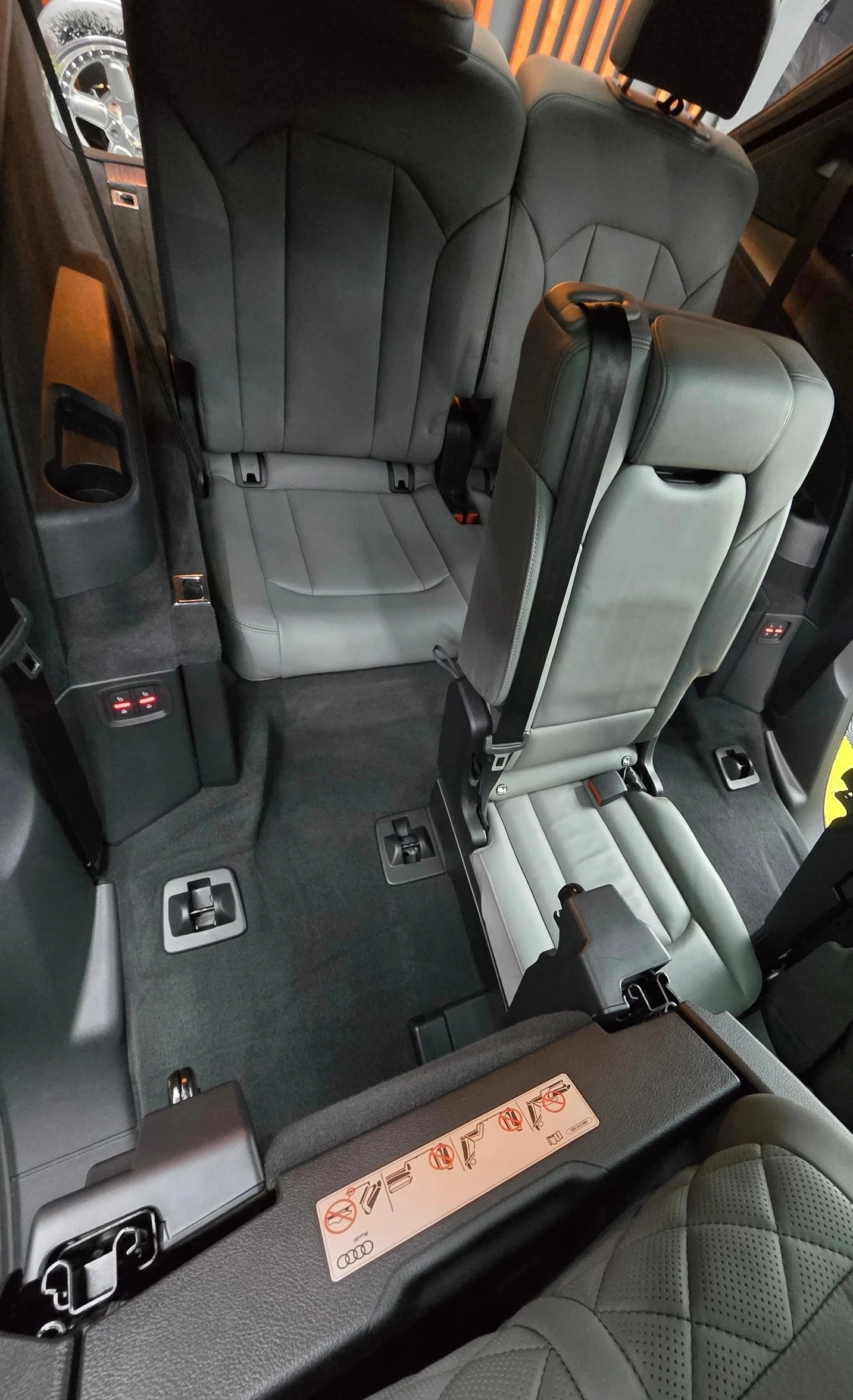 Audi SQ7 4.0 Quattro , снимка 7 - Автомобили и джипове - 53956499