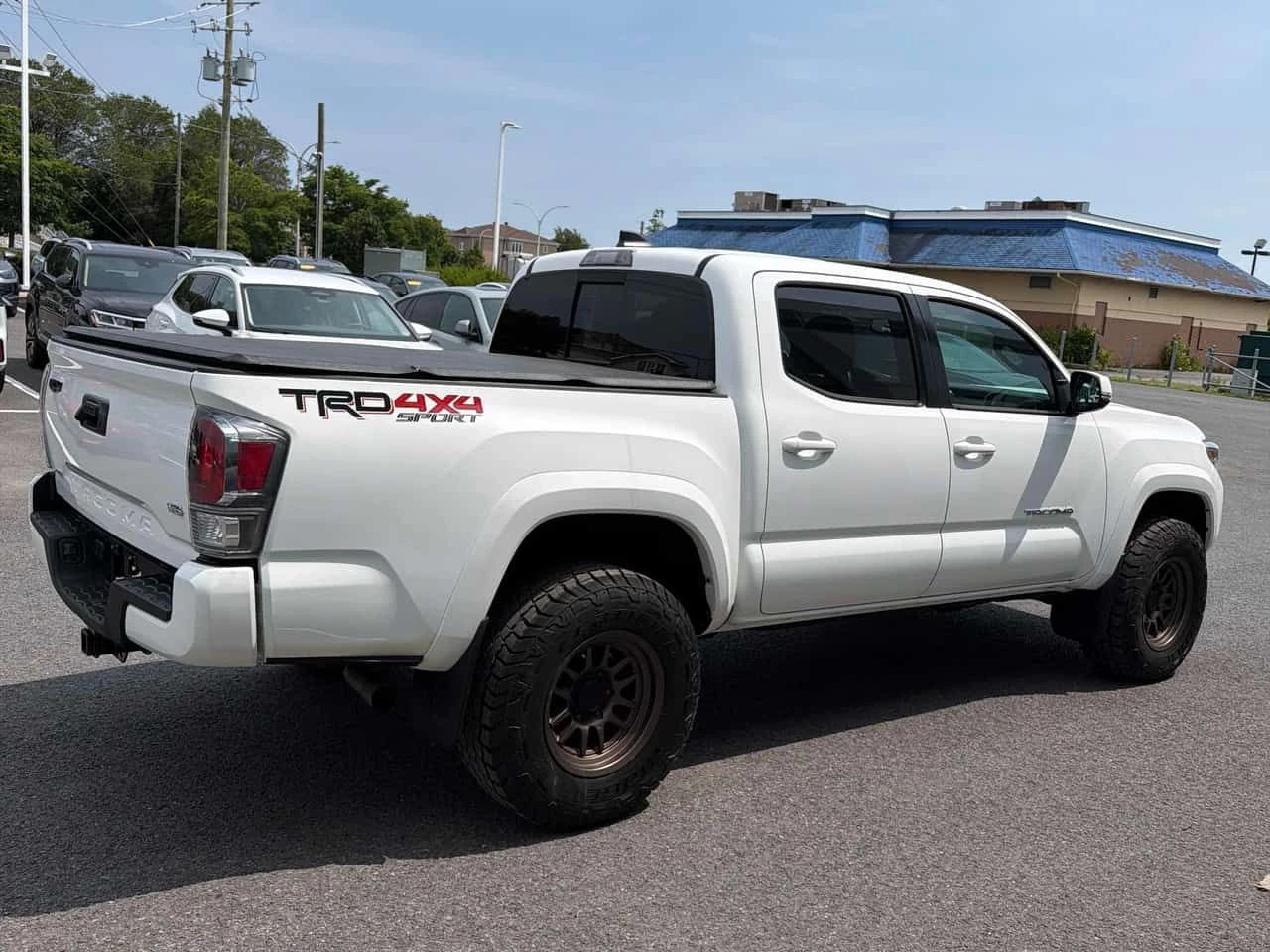 Toyota Tacoma * 4x4 Double Cab Manual SB * АВТОКРЕДИТ* , снимка 3 - Автомобили и джипове - 55428158