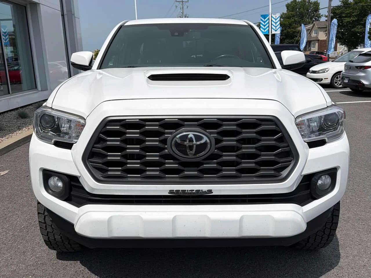 Toyota Tacoma * 4x4 Double Cab Manual SB * АВТОКРЕДИТ* , снимка 6 - Автомобили и джипове - 55428158