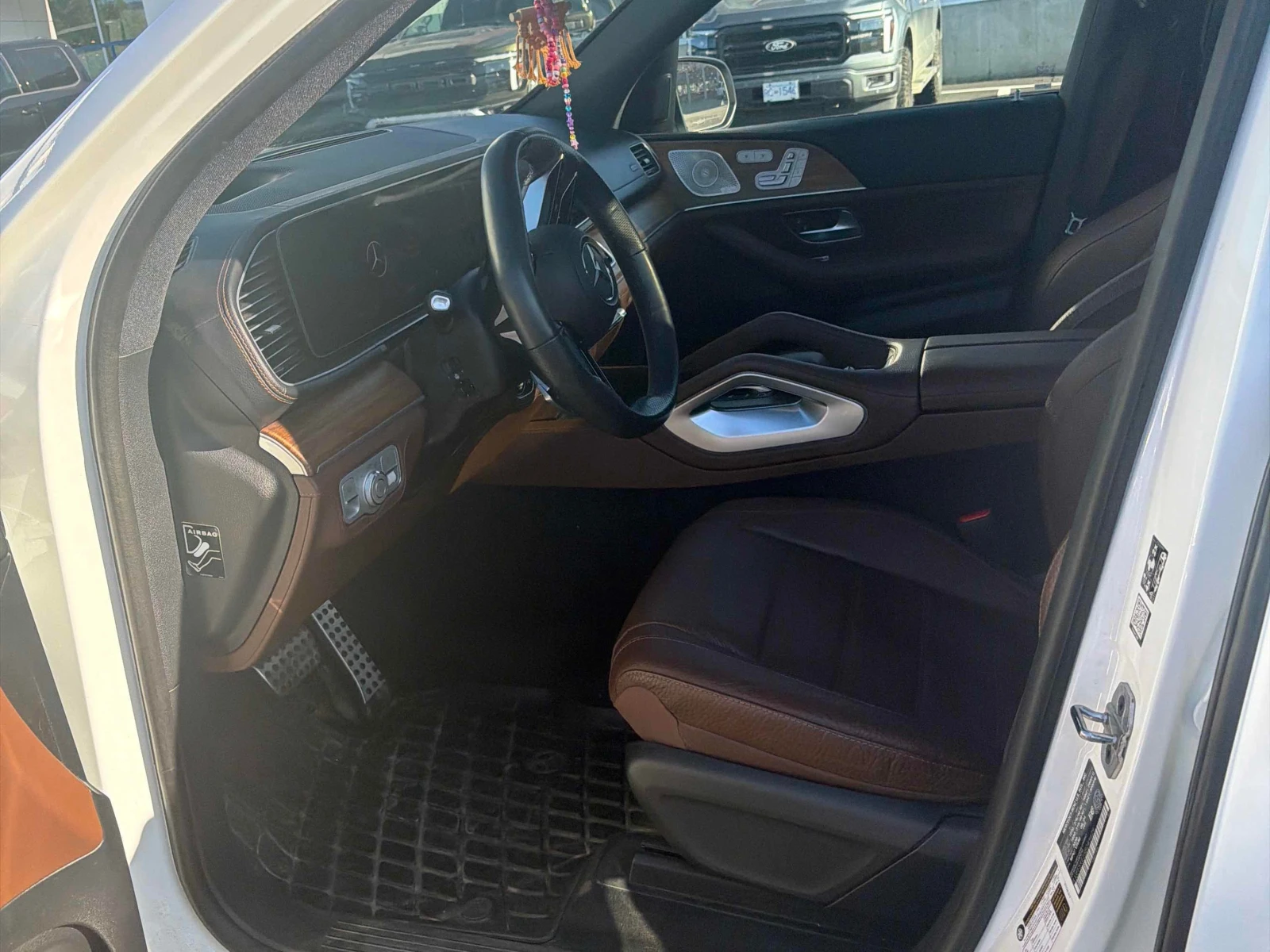 Mercedes-Benz GLS 450 * AMG Line * CARFAX * , снимка 8 - Автомобили и джипове - 56127512