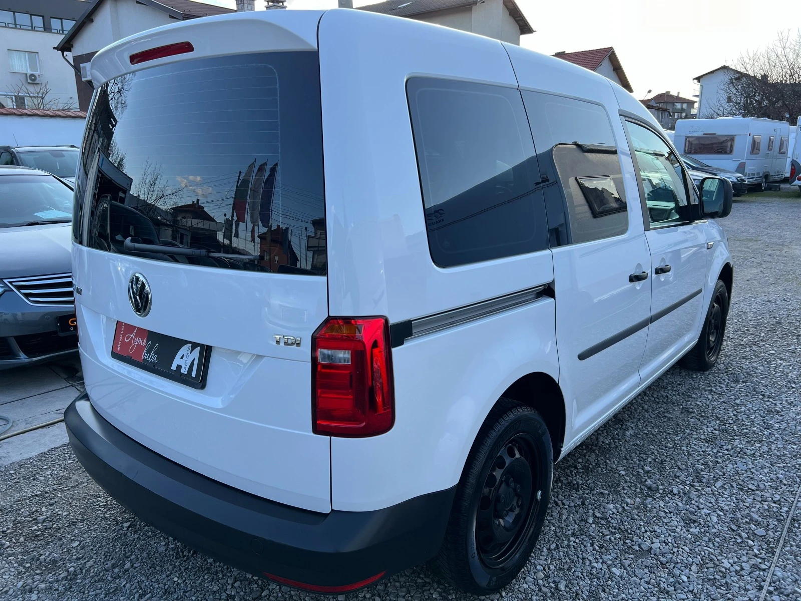 VW Caddy 2.0TDI 102к.с. 239297км.!! - изображение 5