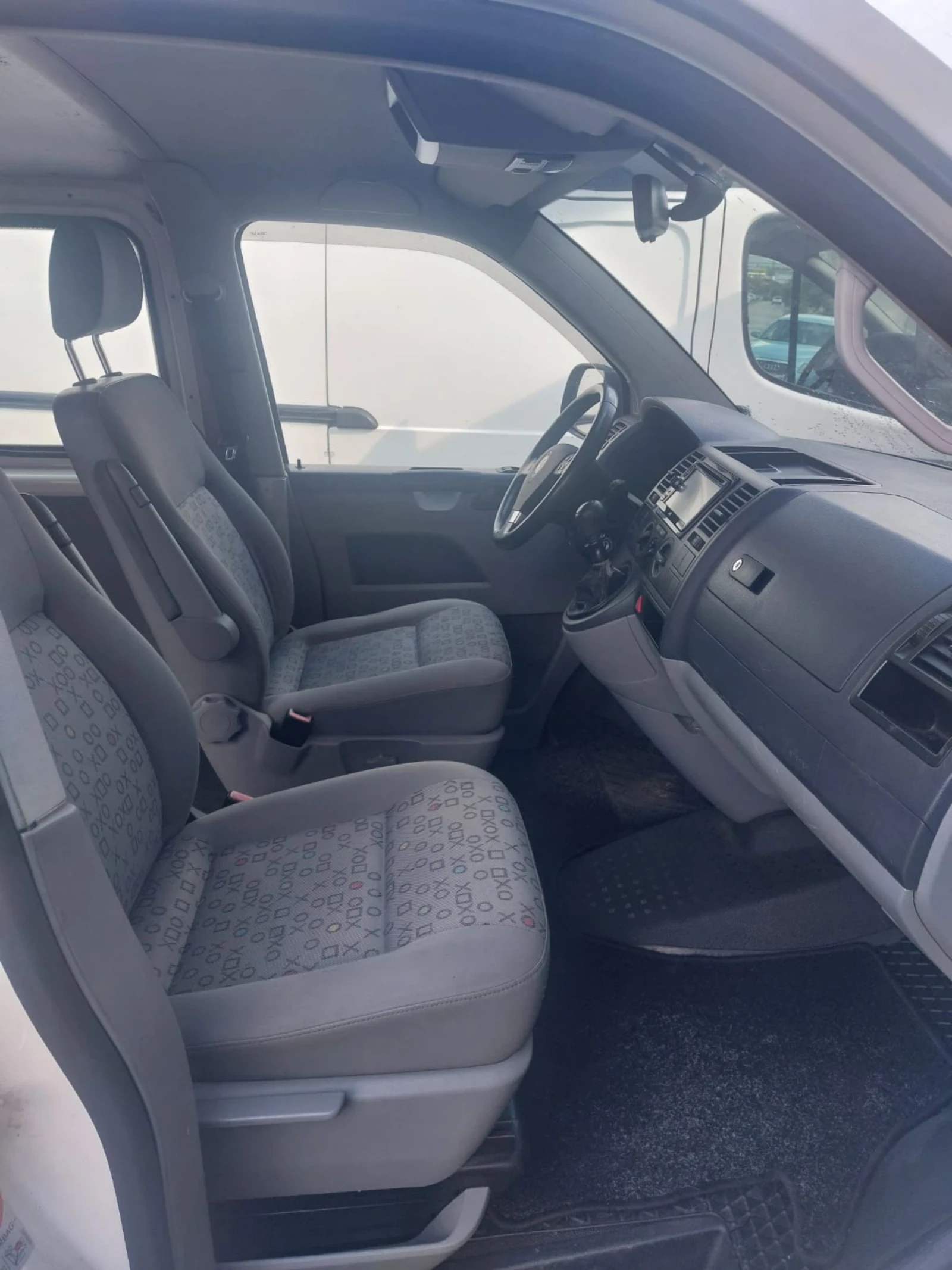 VW Transporter 2.5 TDi.  Двойна кабина, снимка 4 - Бусове и автобуси - 55424898