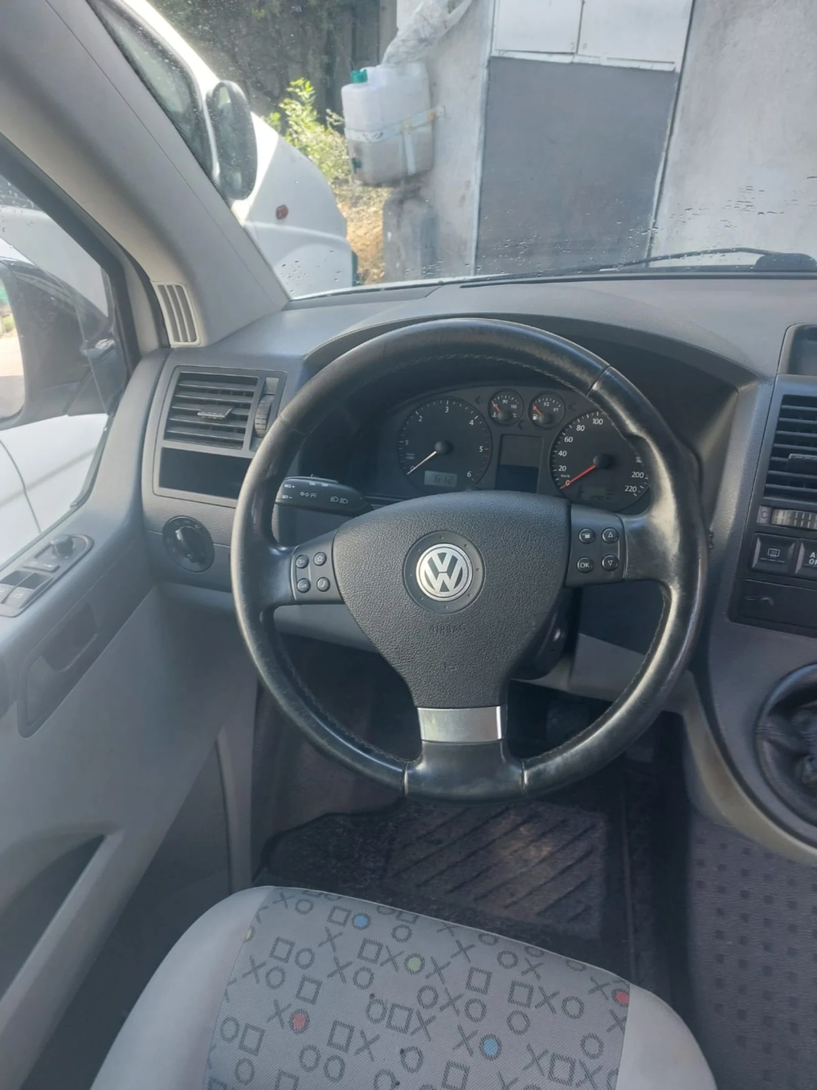 VW Transporter 2.5 TDi.  Двойна кабина, снимка 8 - Бусове и автобуси - 55424898