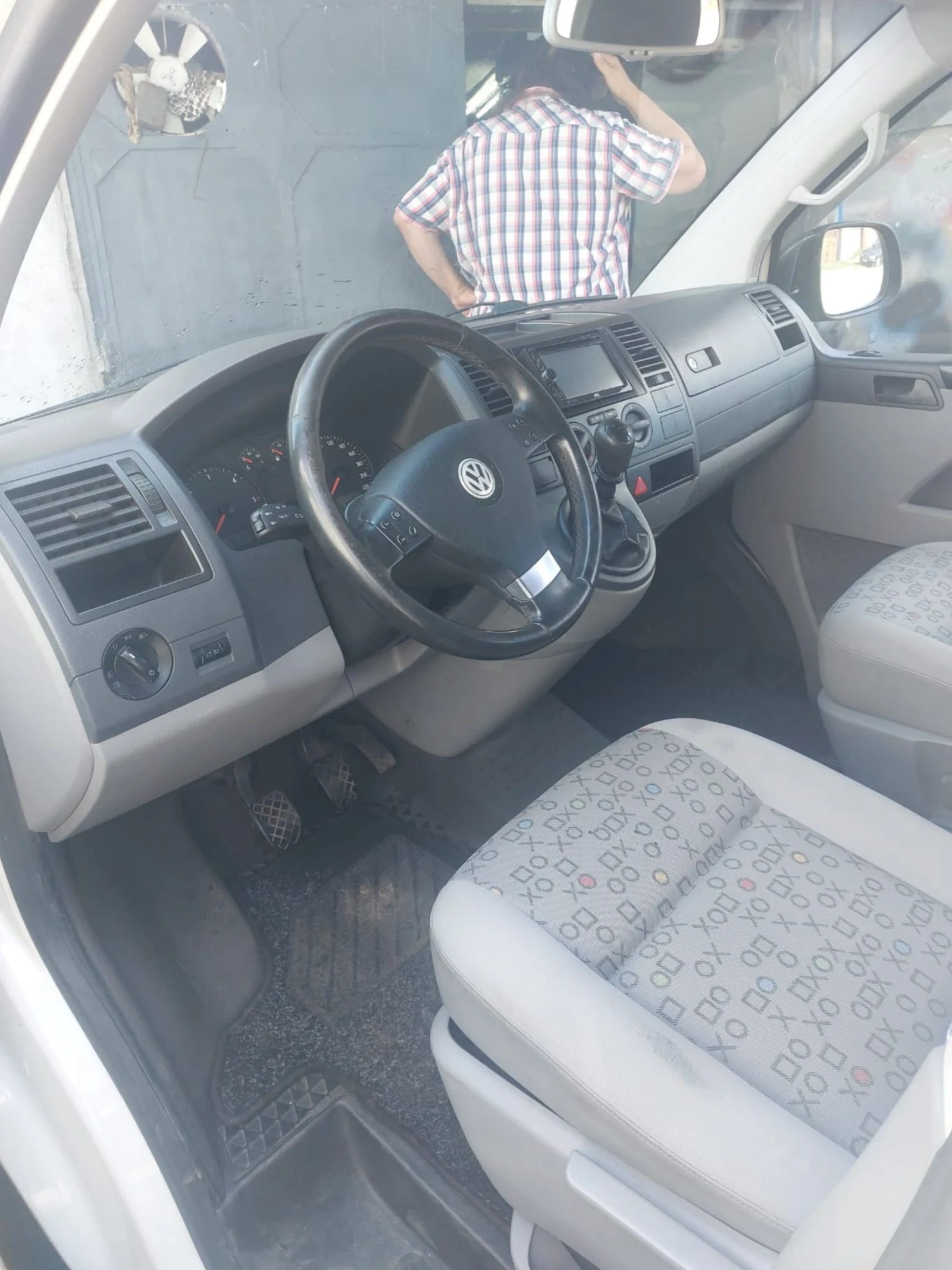 VW Transporter 2.5 TDi.  Двойна кабина, снимка 9 - Бусове и автобуси - 55424898