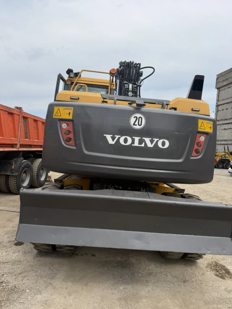 Багер Volvo EW140D , снимка 3 - Индустриална техника - 52319738