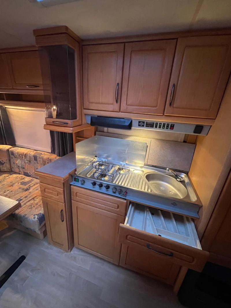 Каравана Hobby Penge, снимка 7 - Каравани и кемпери - 53057509