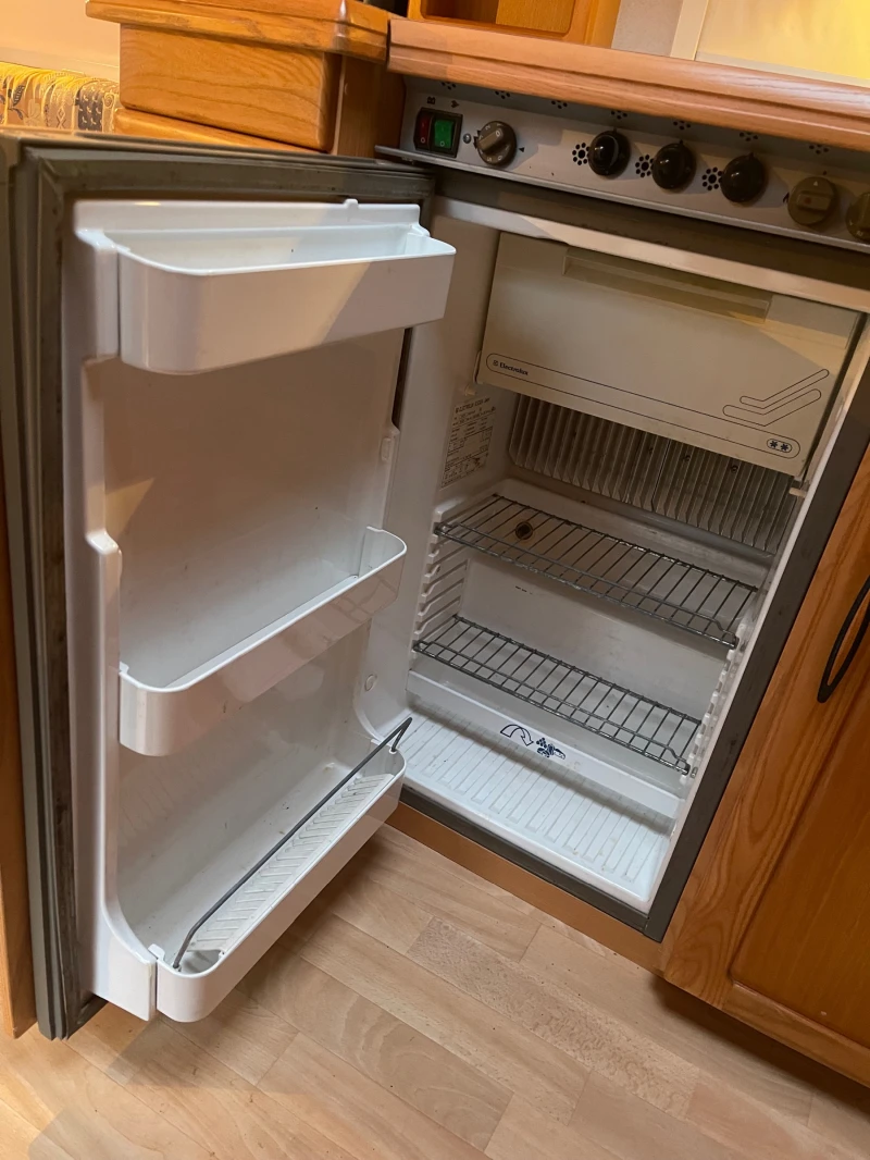 Каравана Hobby Penge, снимка 10 - Каравани и кемпери - 53057509